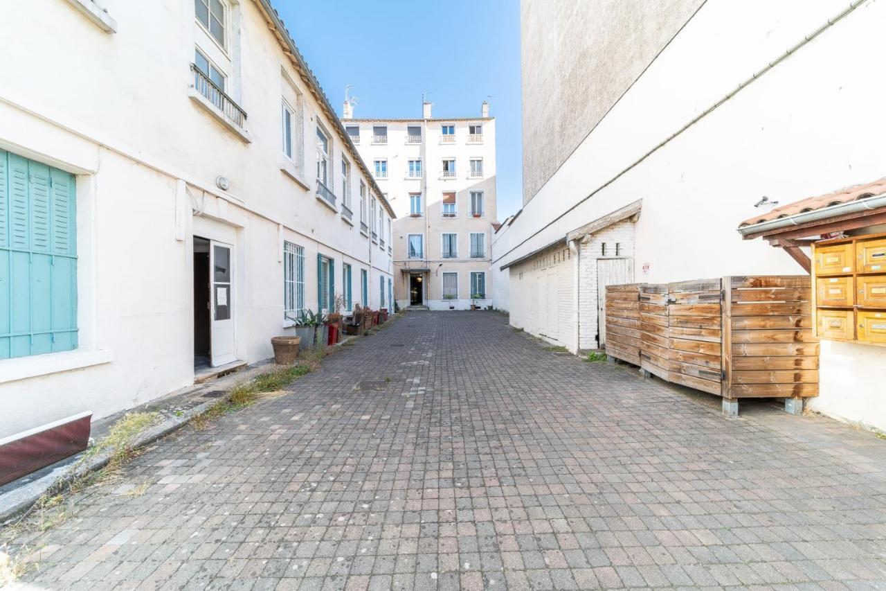 Le Marietton Appartement Cosy A Deux Pas Du Metro Valmy ลียง ภายนอก รูปภาพ